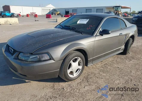 2003 Ford Mustang z USA, uszkodzony, nr VIN 1FAFP40413F317521